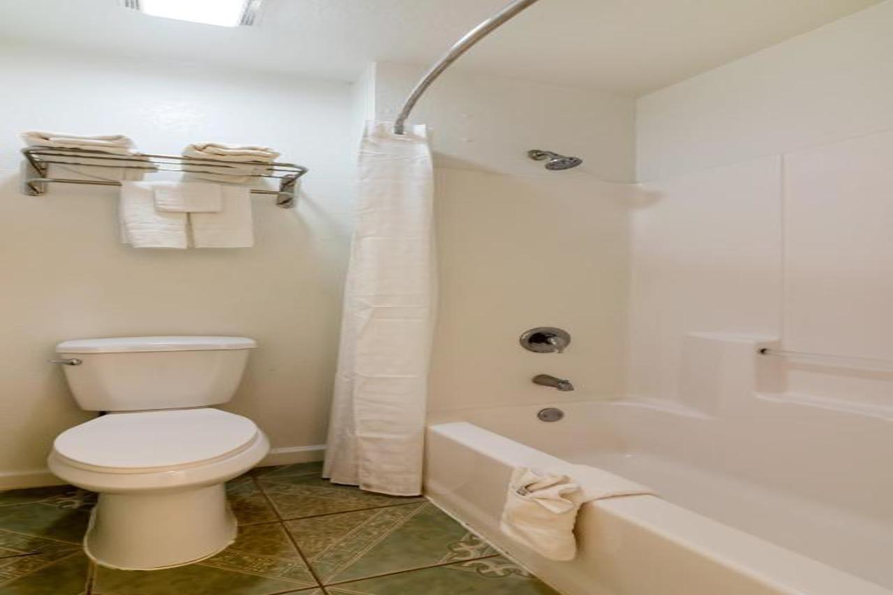 Oyo Garden Inn And Suites Pearsall I-35 East Dış mekan fotoğraf