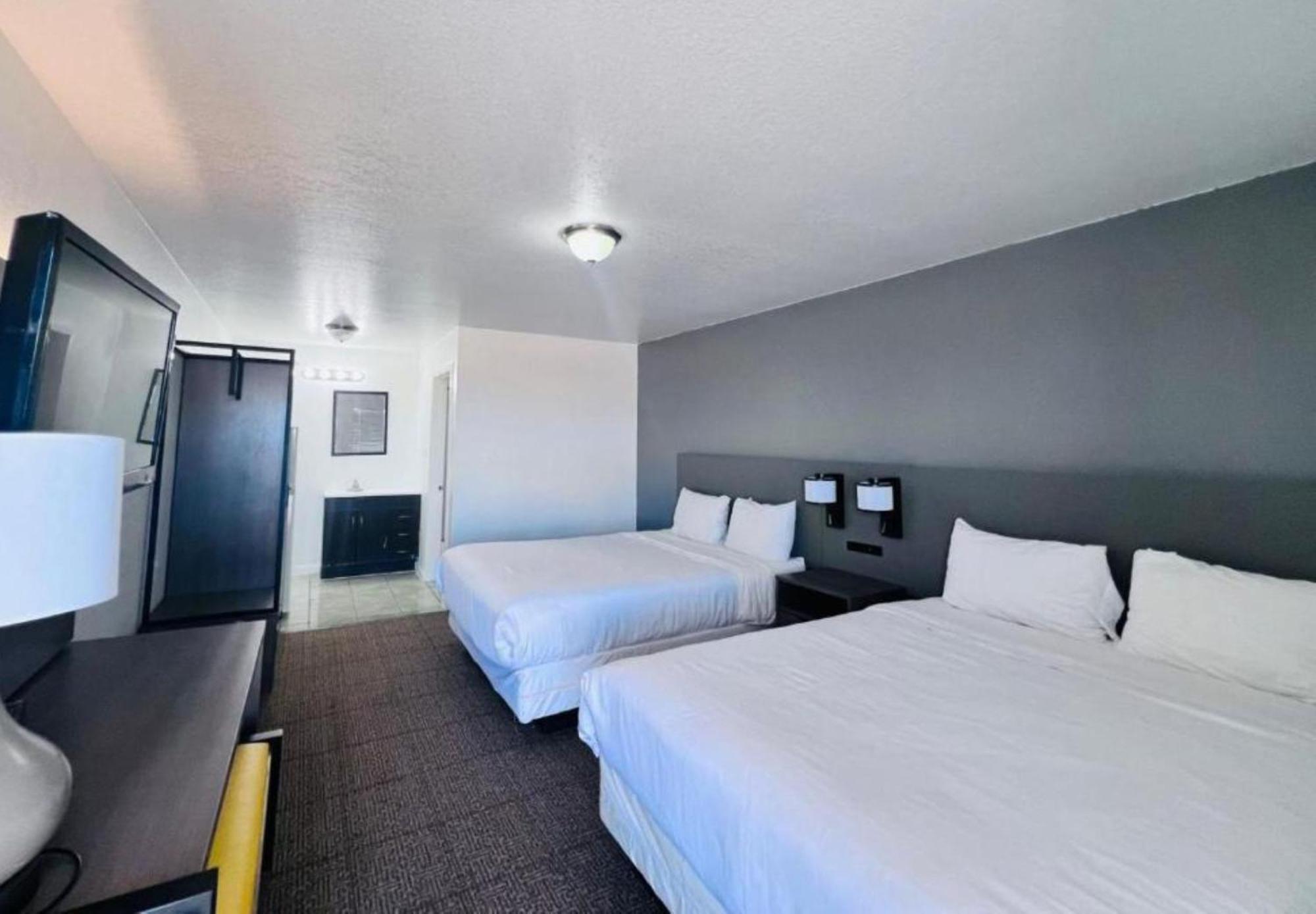 Oyo Garden Inn And Suites Pearsall I-35 East Dış mekan fotoğraf